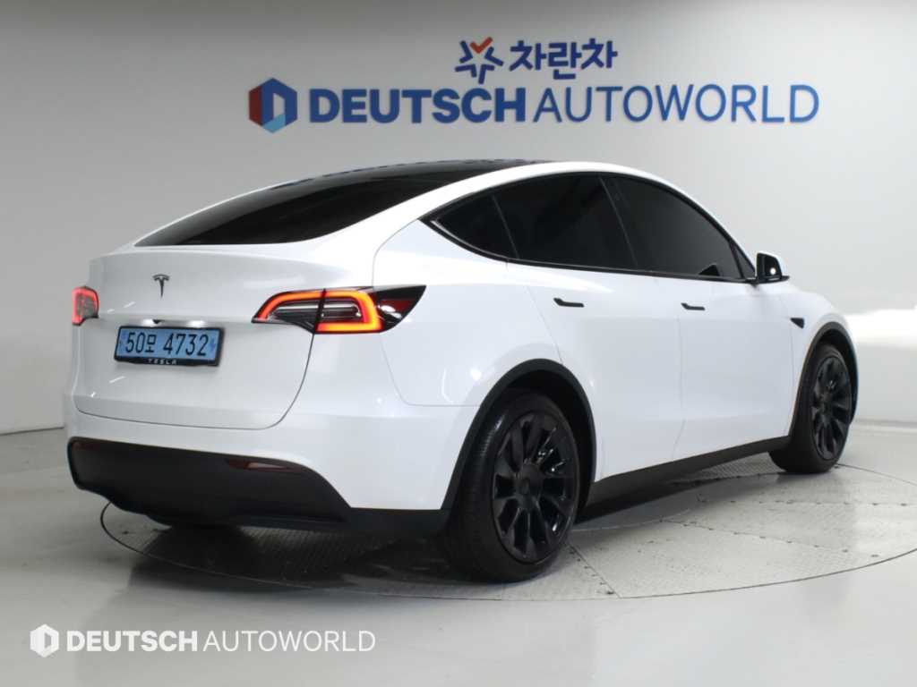 테슬라 모델 Y RWD 사진 2/20