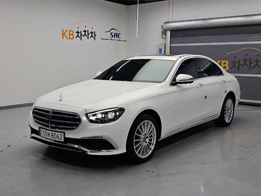 벤츠 E 클래스 E220d 4MATIC 익스클루시브 사진