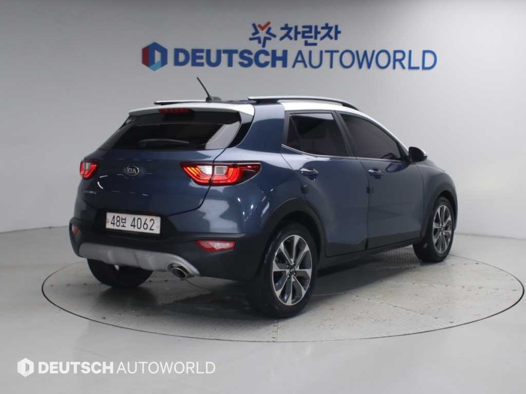 기아 스토닉 가솔린 1.4 프레스티지 사진 2/20