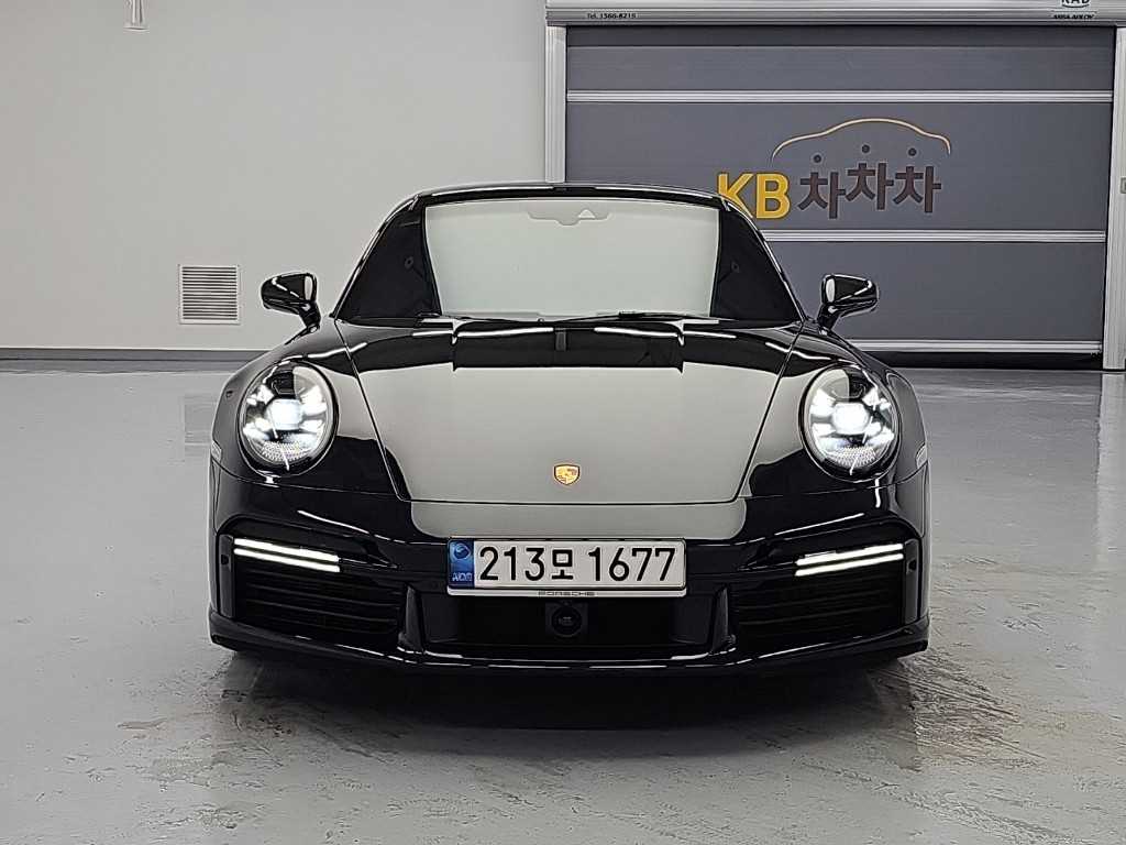 포르쉐 911 터보 S 사진