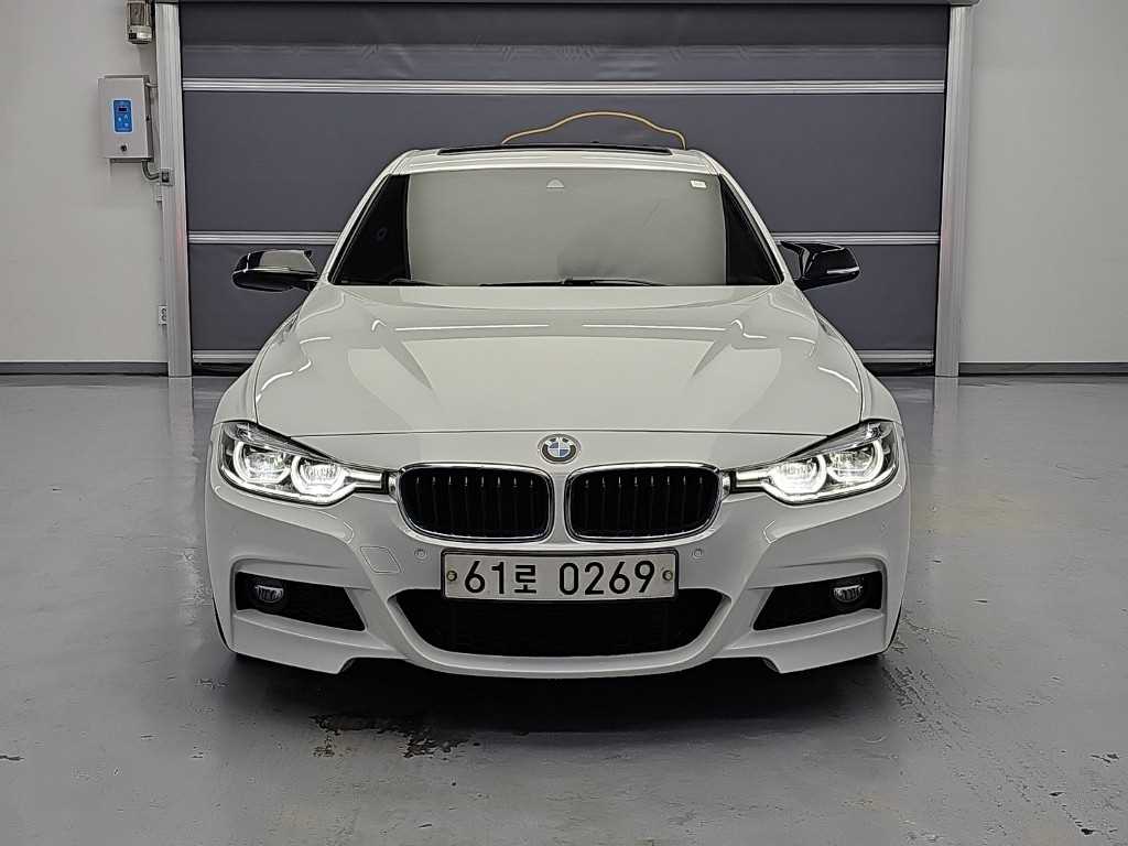 BMW 3시리즈 320i 럭셔리 사진 2/19