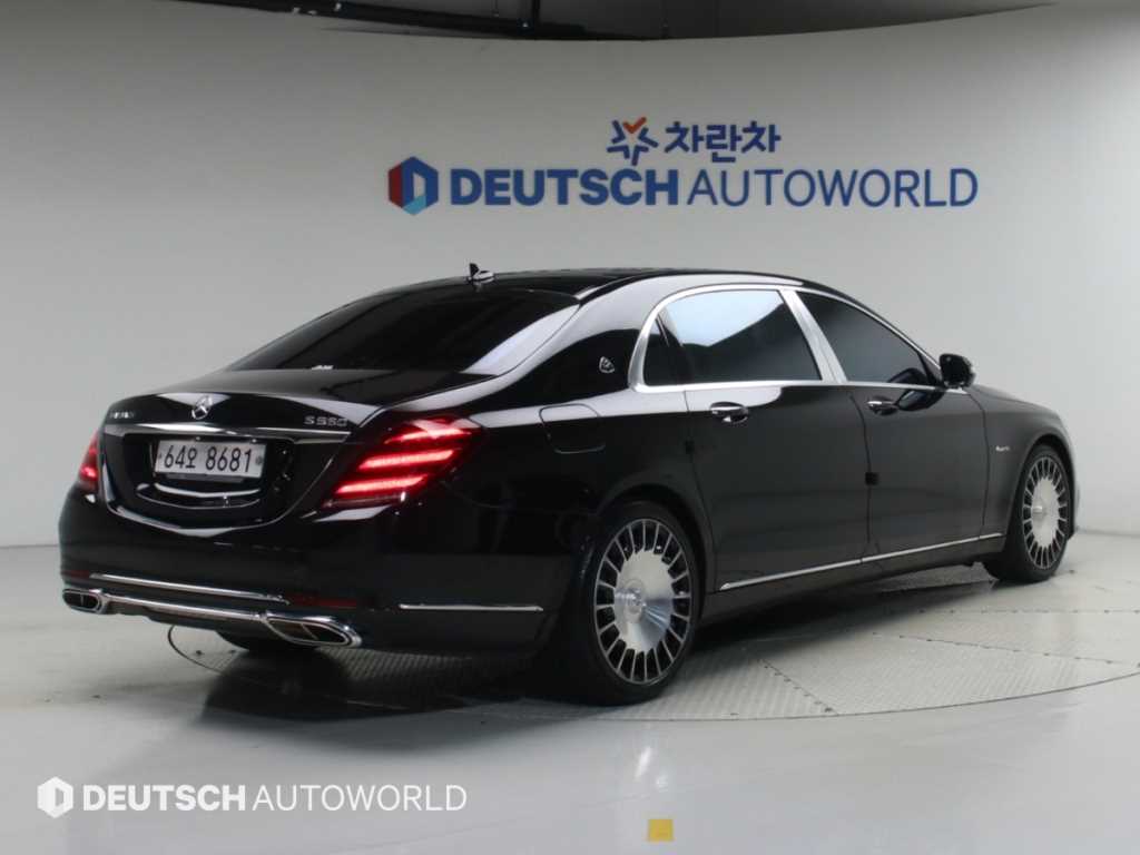 벤츠 S 클래스 마이바흐 S 560 4MATIC 사진 2/20