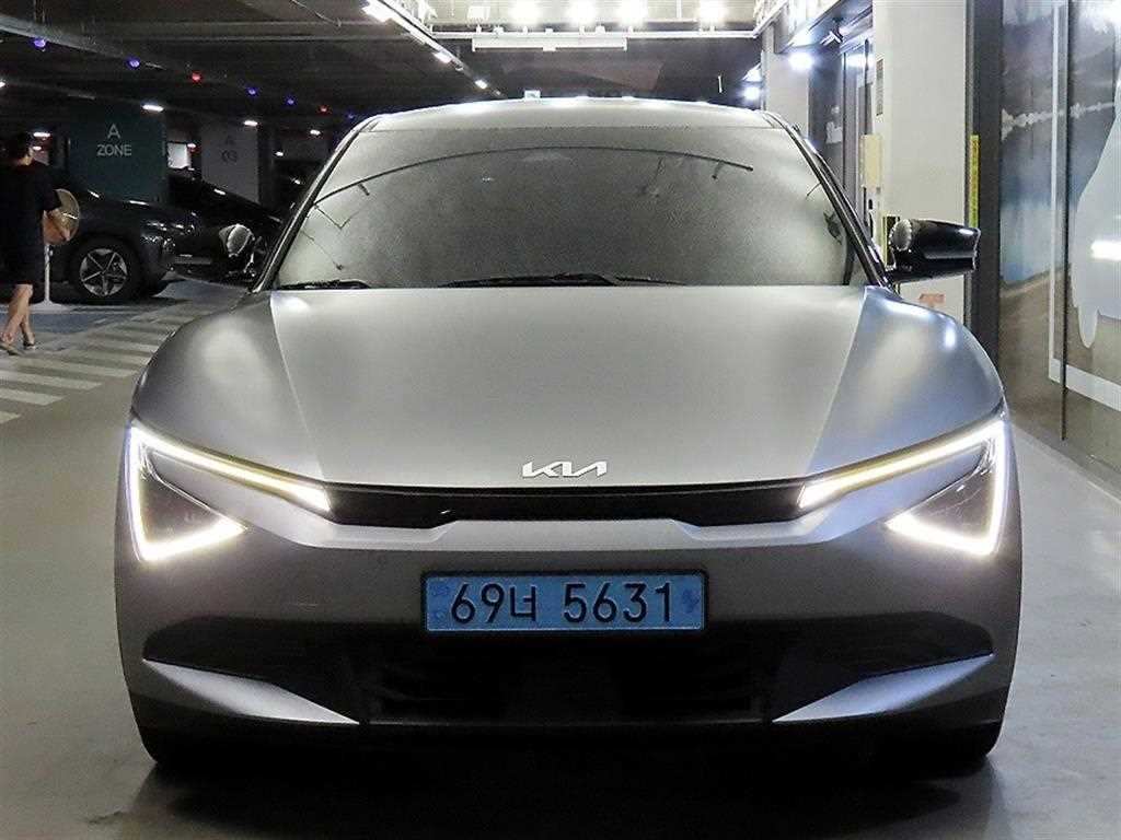기아 EV6 롱레인지 2WD 에어 사진 2/20