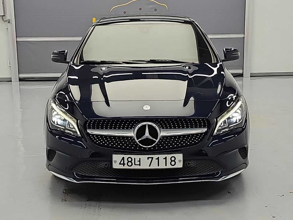 벤츠 CLA 클래스 CLA 250 4MATIC 사진 2/19