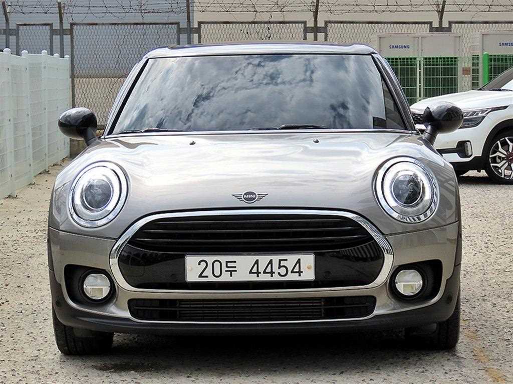 MINI 클럽맨 HIGH 사진