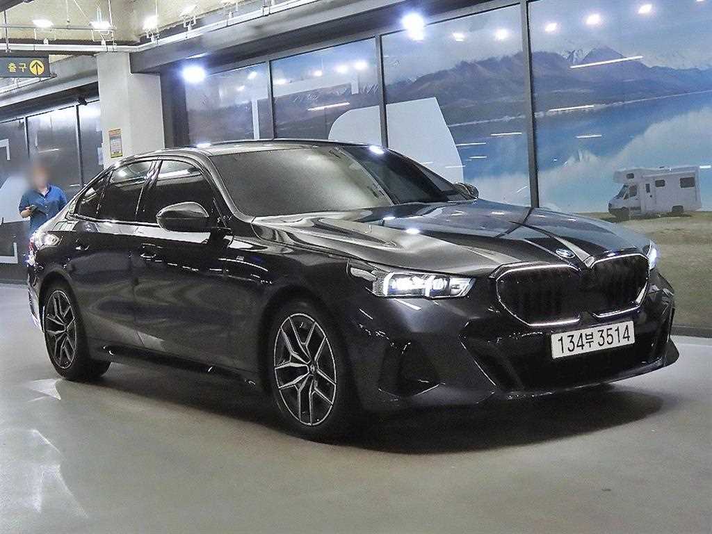 BMW 5시리즈 523d 기본형 사진