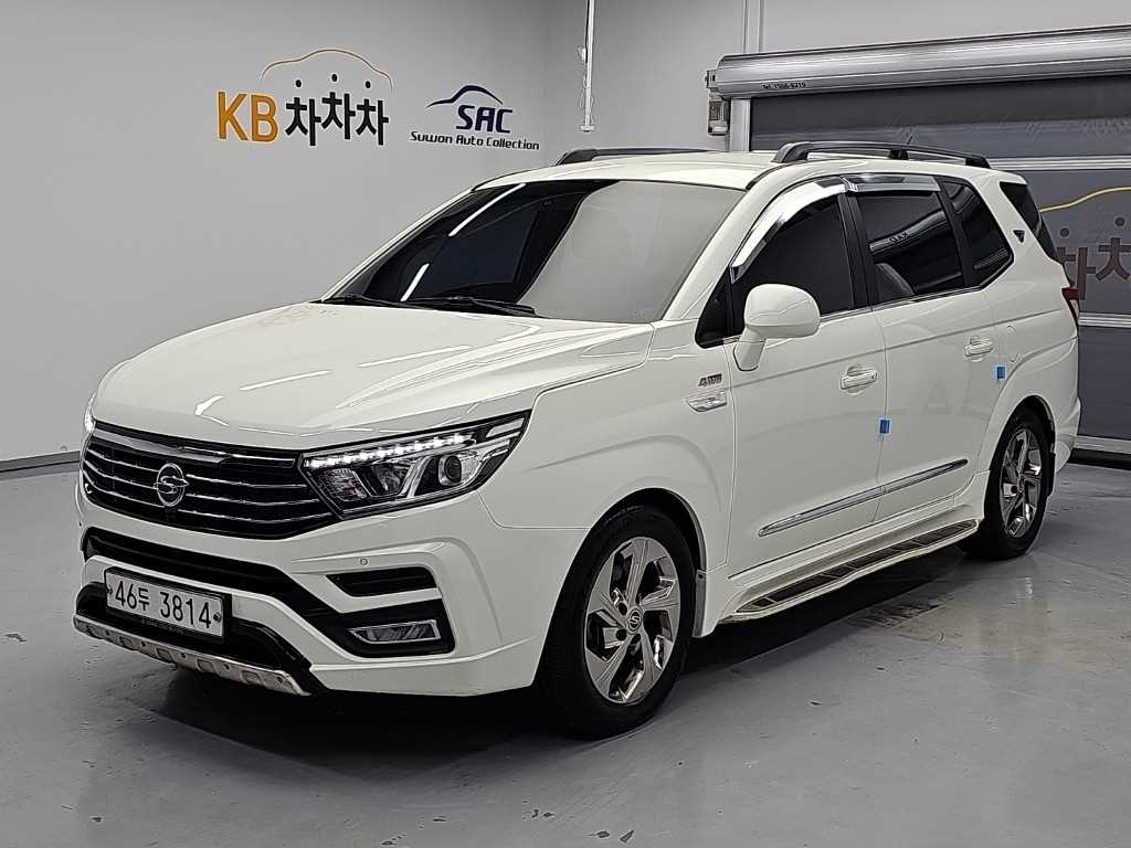 KGM 코란도 4WD TX 9인승 사진