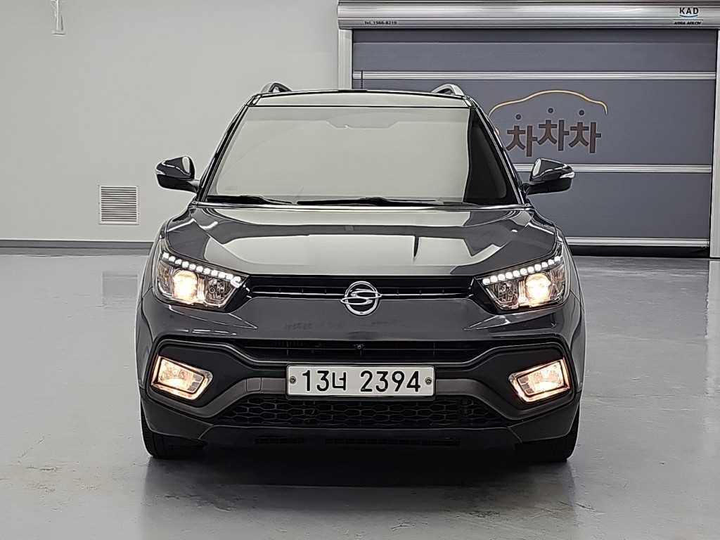 KGM 티볼리 4WD 디젤 1.6 IX 사진 2/20