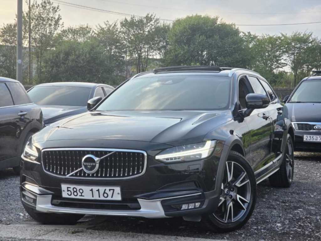 볼보 V90 D5 프로 AWD 사진 2/20