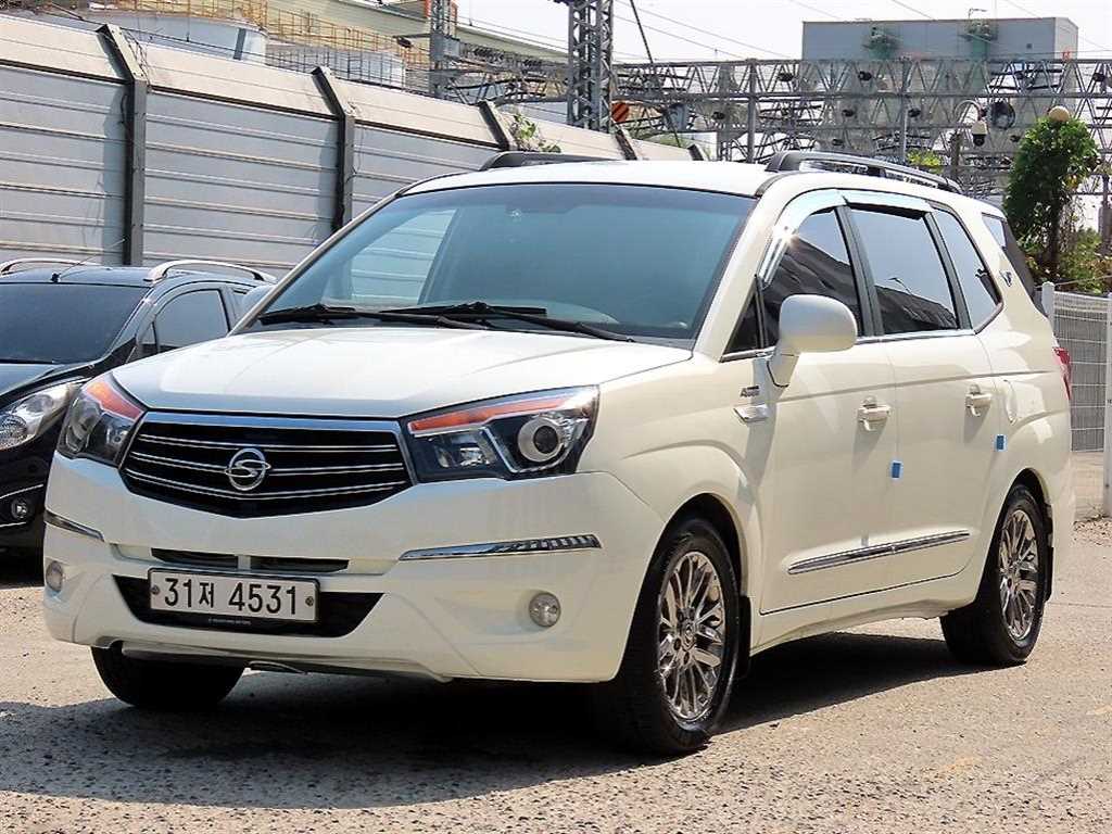 KGM 코란도 4WD 익스트림 9인승 사진 2/20