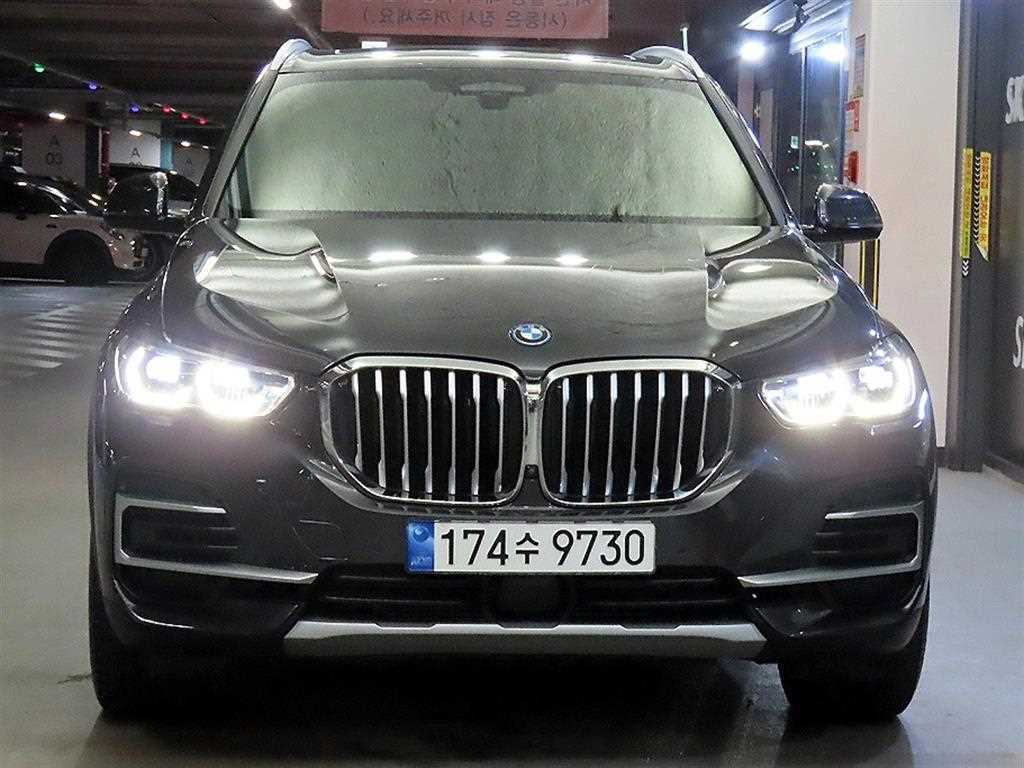 BMW X5 xDrive 45e xLine 사진 2/20
