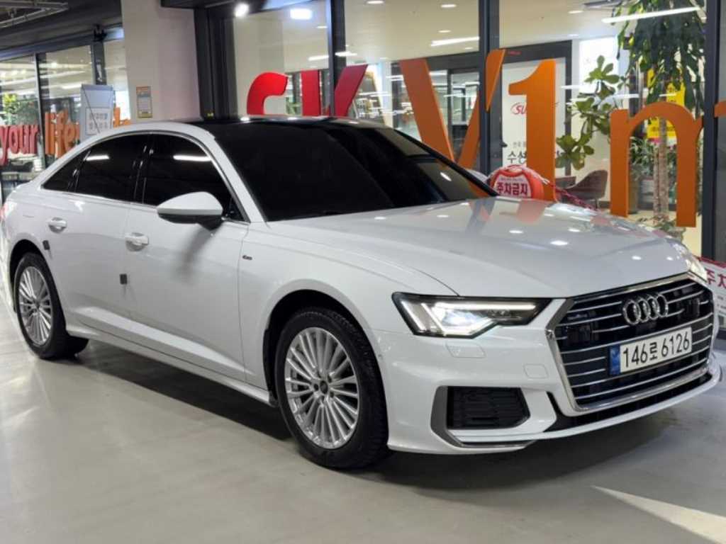 아우디 A6 45 TFSI 콰트로 프리미엄 사진 2/20