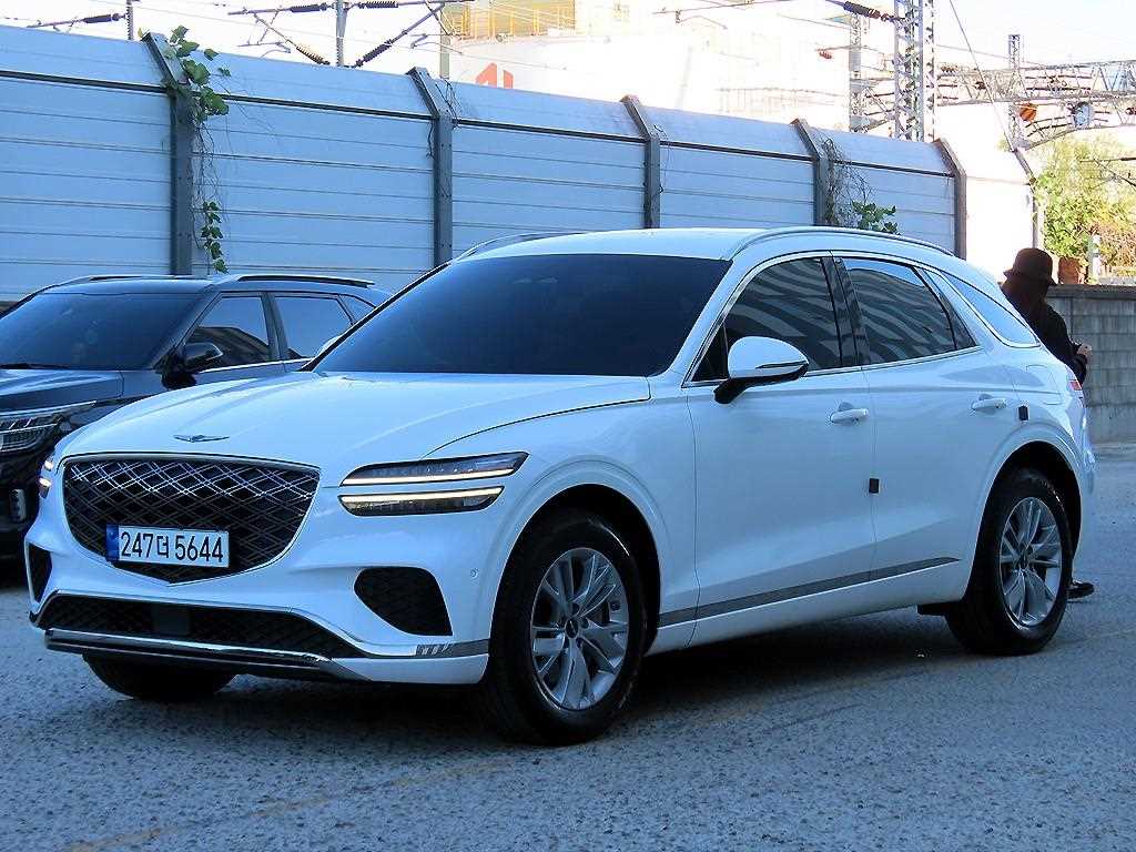 제네시스 GV70 2.5T 가솔린 2WD 사진 2/20