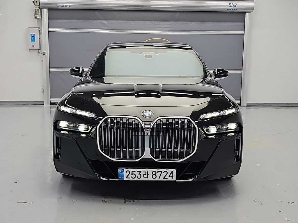 BMW 7시리즈 740i xDrive M 스포츠 리미티드 사진 2/18