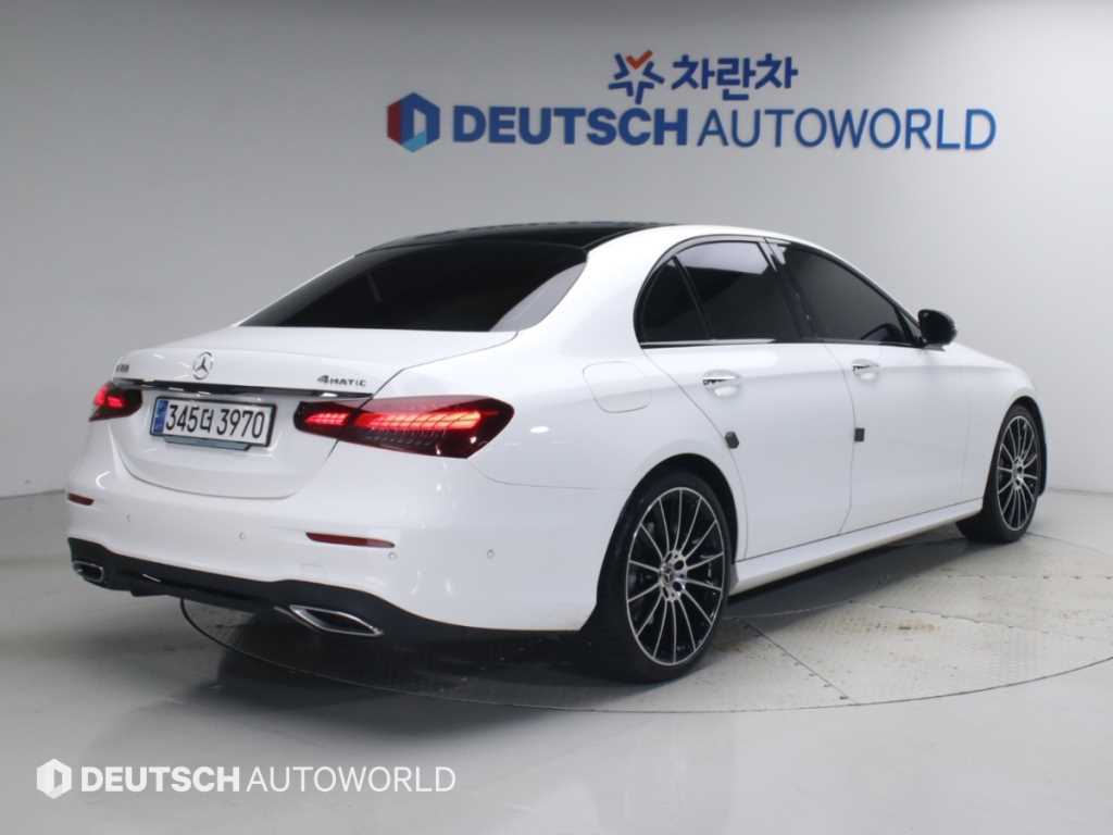 벤츠 E 클래스 E350 4MATIC 아방가르드 사진 2/20