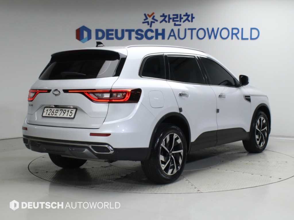 르노코리아 QM6 2.0 LPe RE 시그니처 2WD 사진 2/19