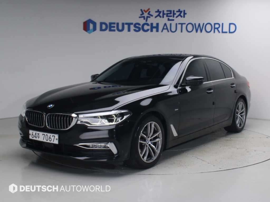 BMW 5시리즈 520d M 스포츠 플러스 사진