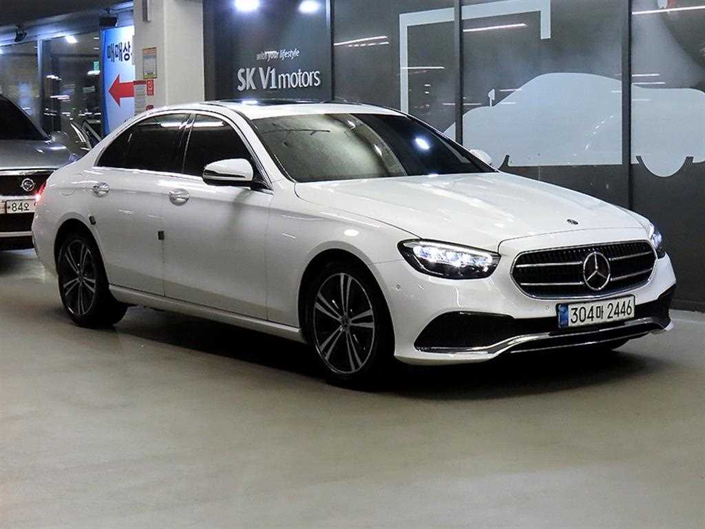 벤츠 E 클래스 E250 아방가르드 사진