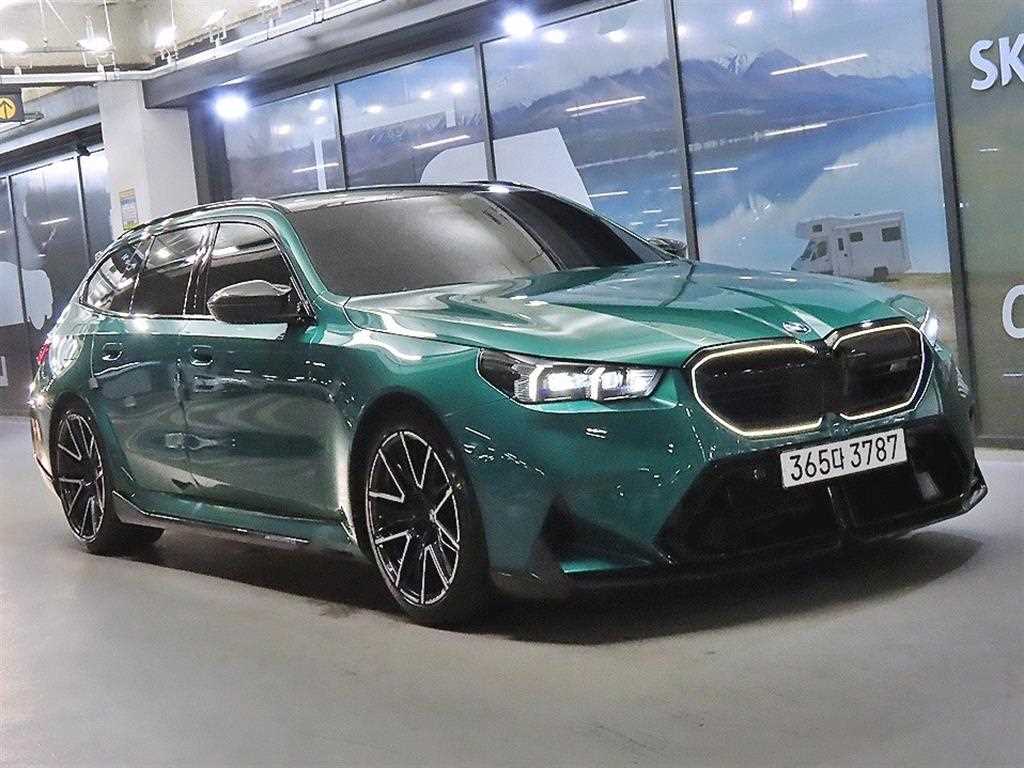 BMW 5시리즈 4.4 투어링 사진