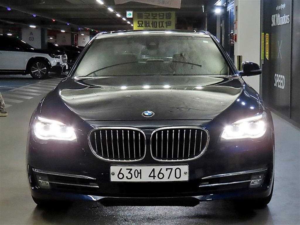 BMW 7시리즈 740 d xDrive 인디비주얼 사진 2/20