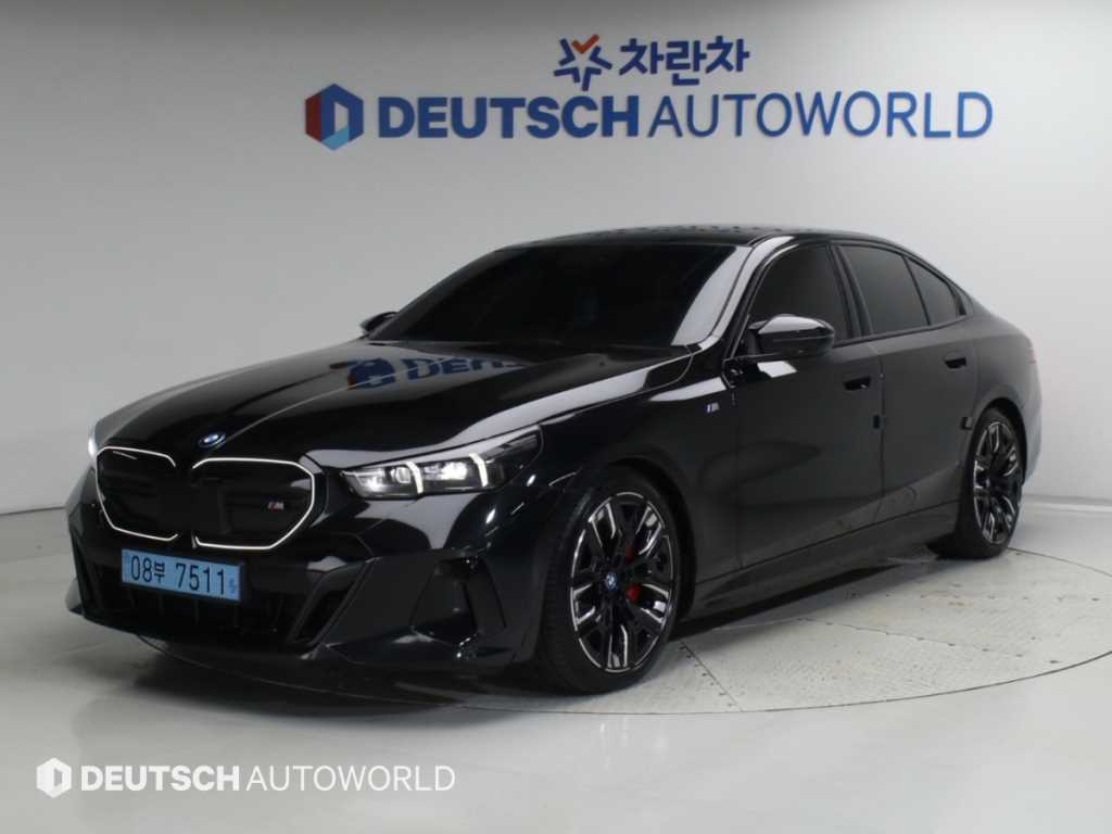 BMW i5 M60 xDrive 사진