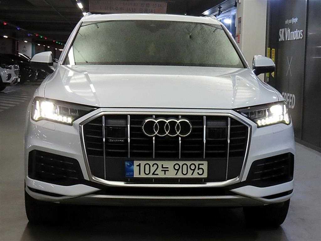 아우디 Q7 45 TDI 콰트로 사진 2/20