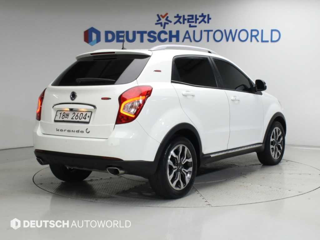 KGM 코란도 2WD 2.2 익스트림 사진 2/20
