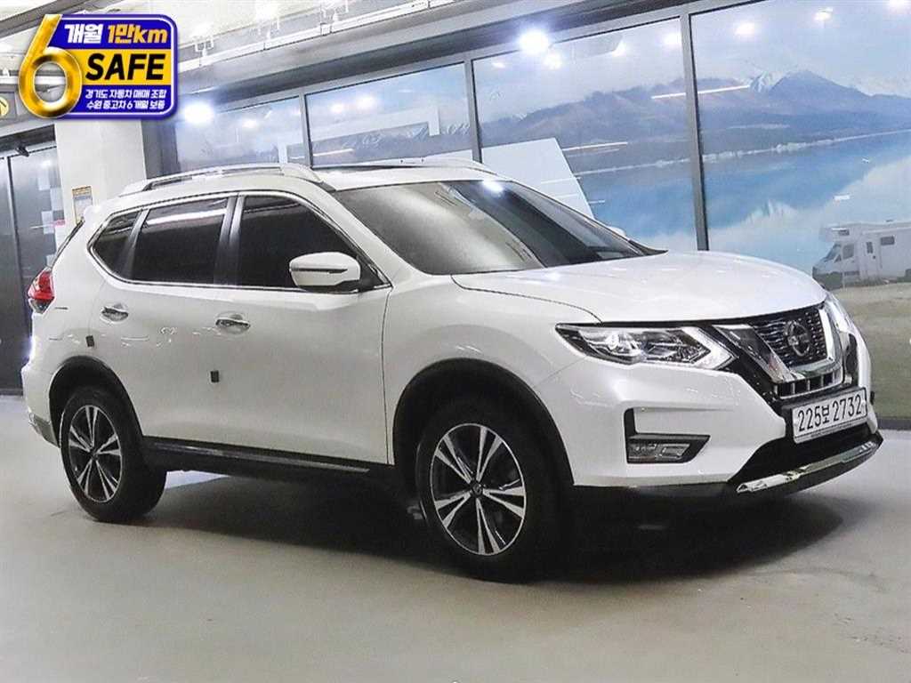 닛산 엑스트레일 2.5 4WD 사진