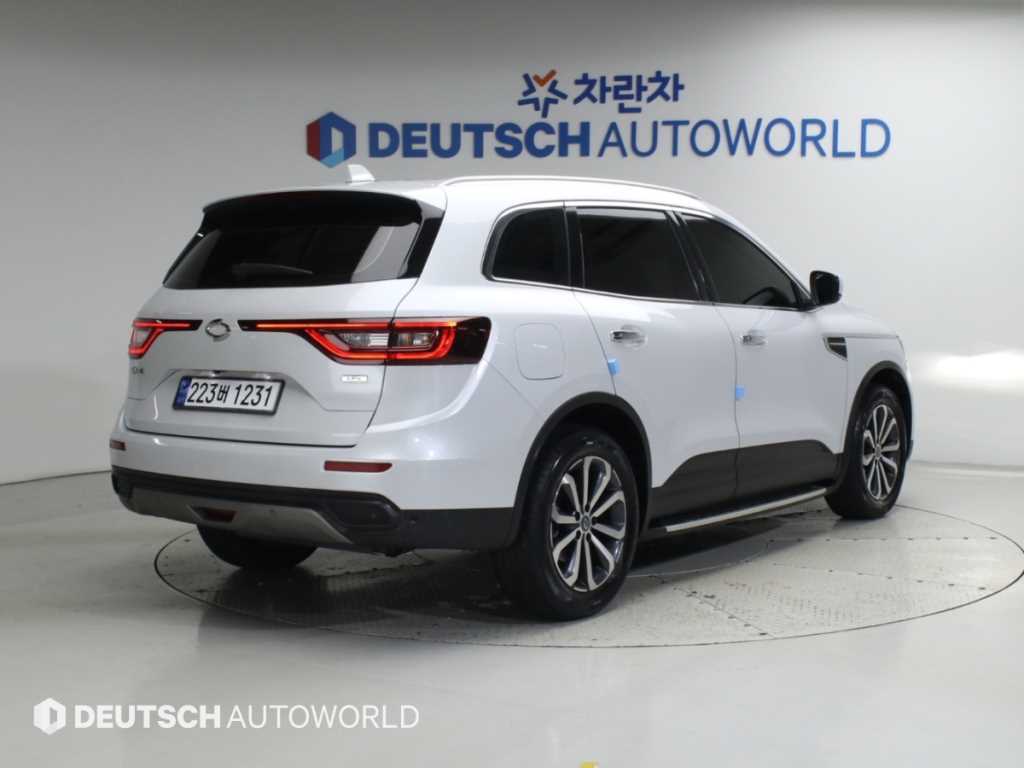 르노코리아 QM6 2.0 LPe RE 2WD 사진 2/20