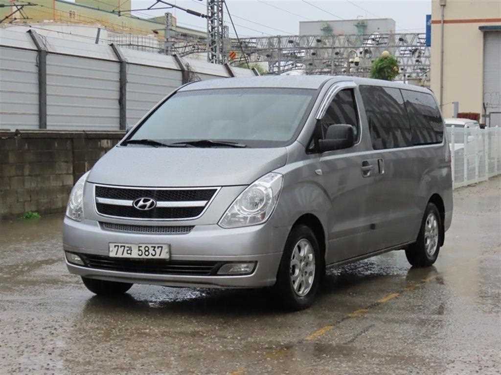 현대 스타렉스 12인승 왜건 CVX 디럭스 사진 2/20