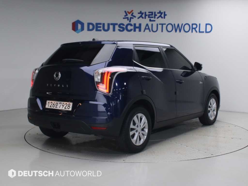 KGM 티볼리 2WD 가솔린 1.5 V1 사진 2/20