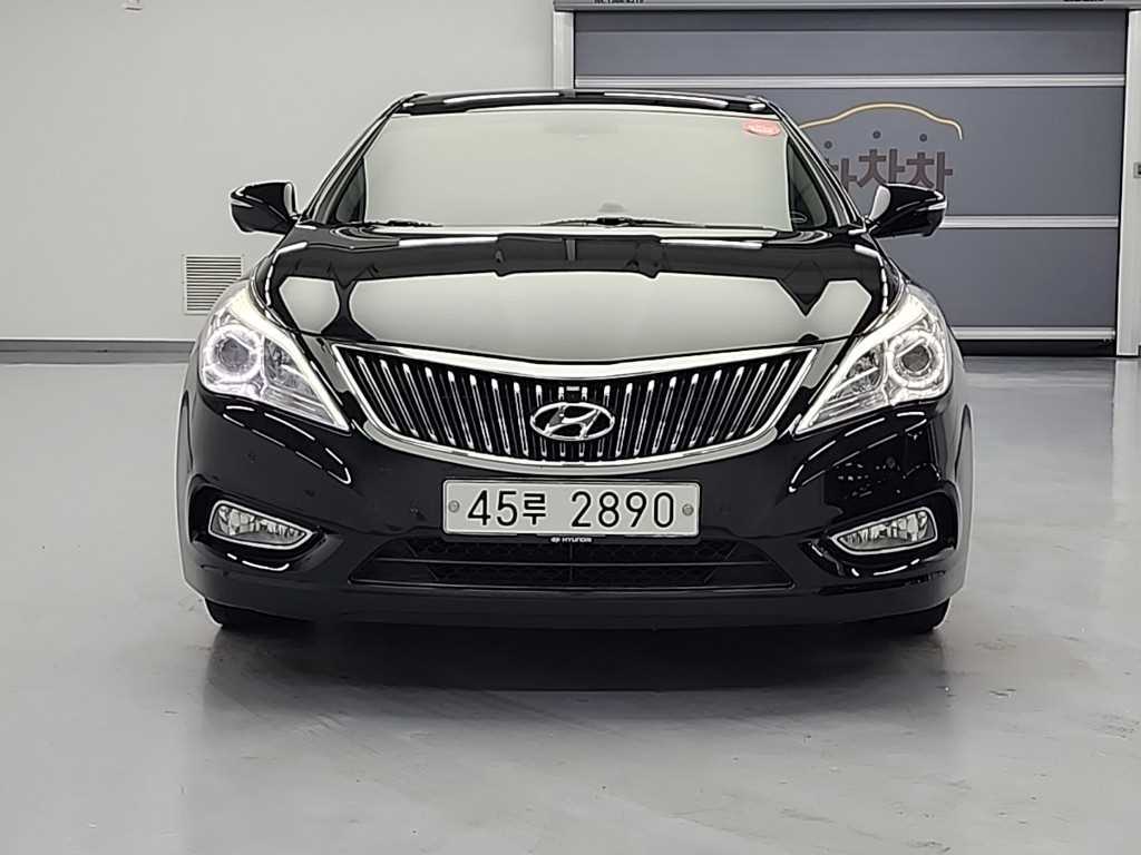 현대 그랜저 HG300 EXCLUSIVE 스페셜 사진 2/18