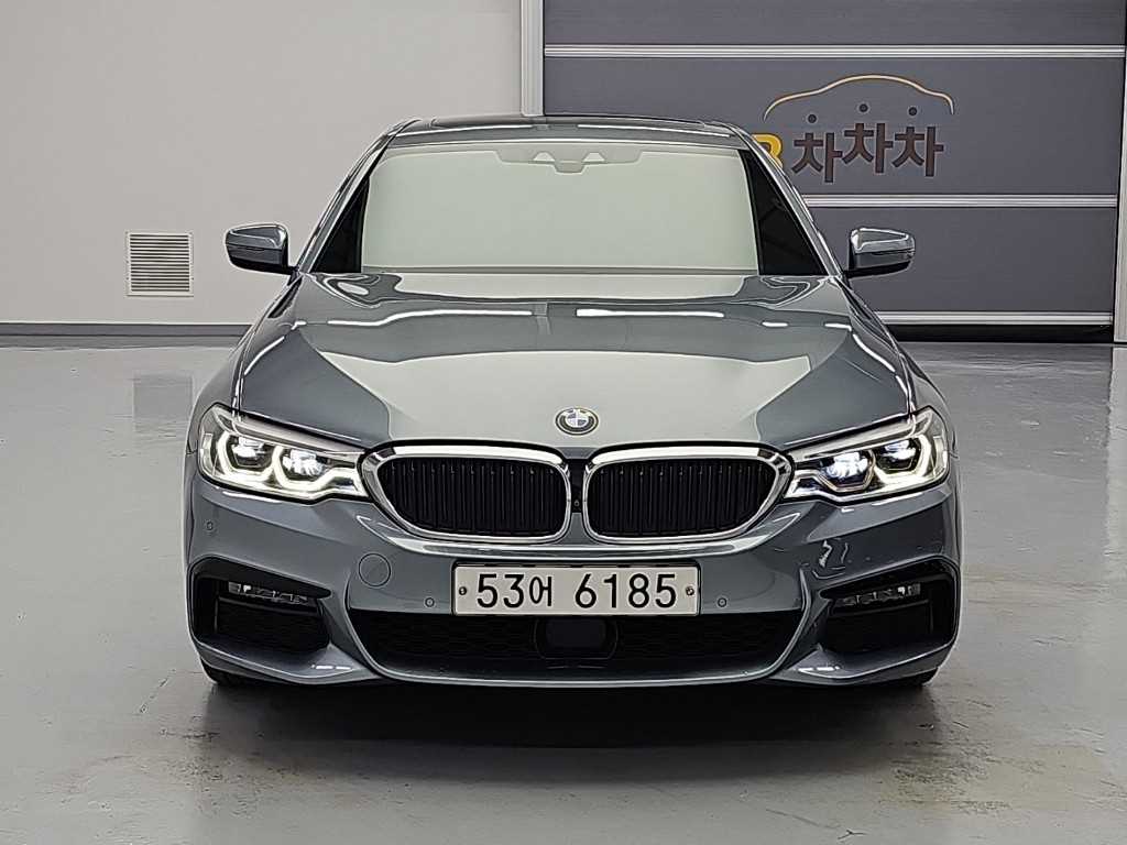 BMW 5시리즈 530i M 스포츠 플러스 사진