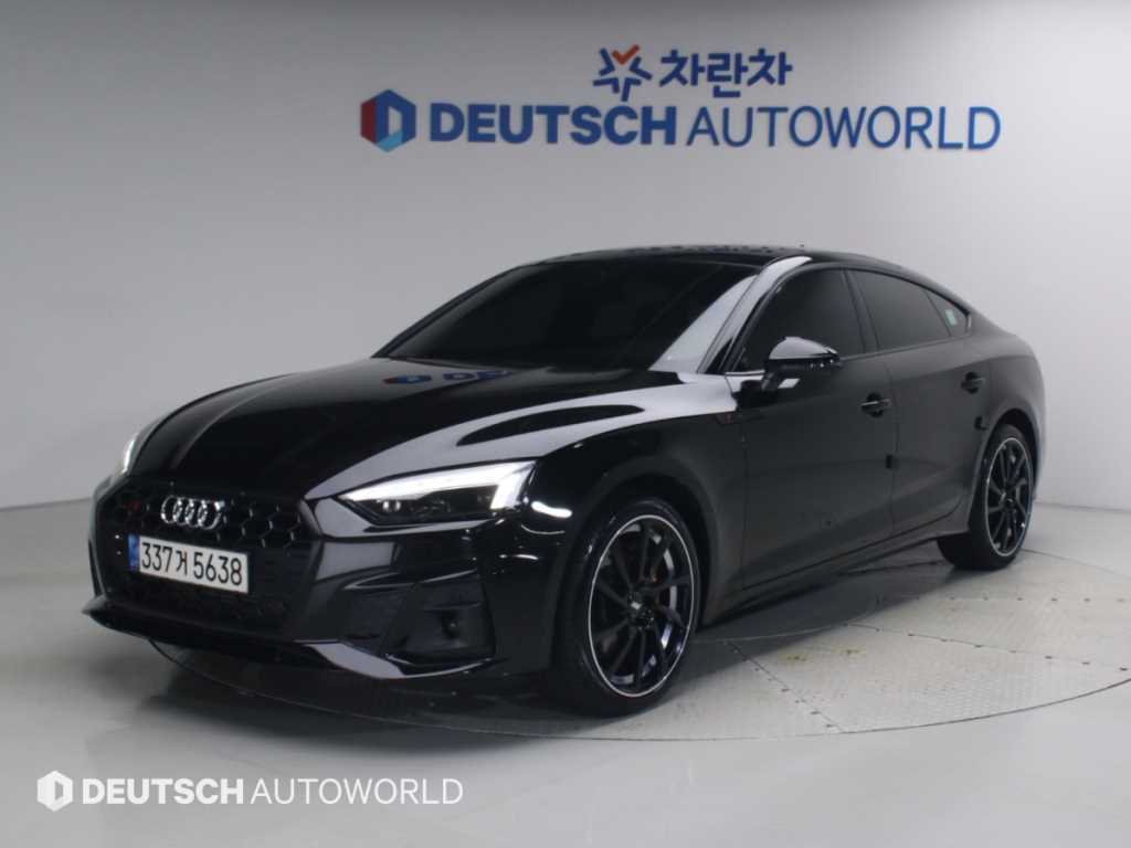 아우디 A5 45 TFSI 콰트로 프리미엄 스포트백 사진