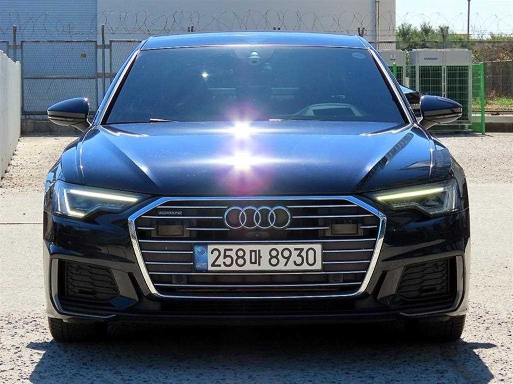 아우디 A6 45 TFSI 콰트로 프리미엄 사진
