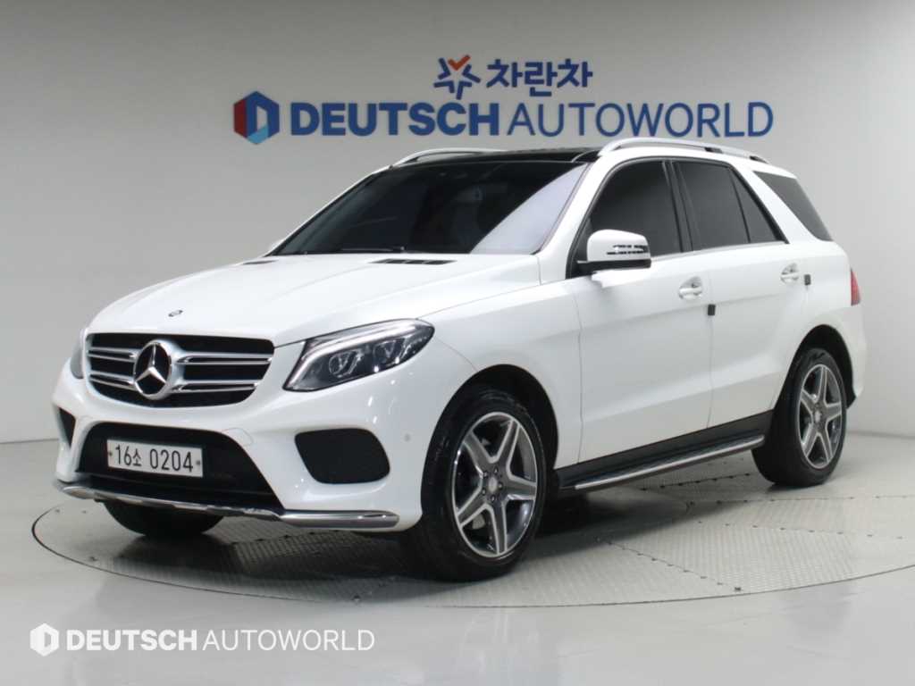 벤츠 GLE 클래스 GLE 350 d 4MATIC 사진