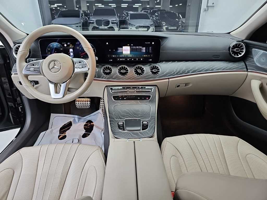 벤츠 CLS 클래스 CLS 450 4MATIC AMG Line 사진