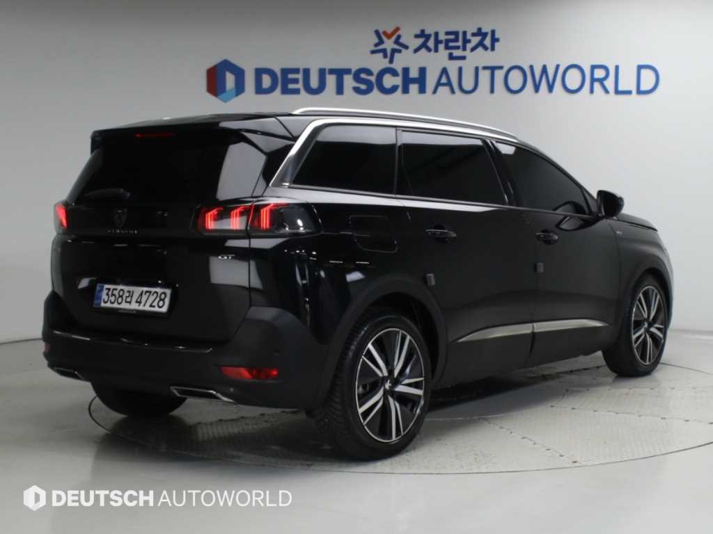 푸조 5008 1.2 Pure Tech GT 사진 2/20