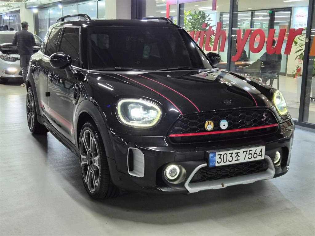 MINI 컨트리맨 ALL4 언테임드 에디션 사진