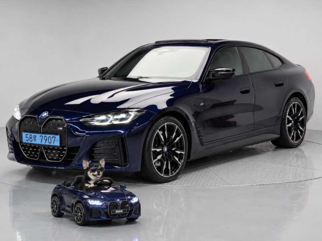 BMW i4 M50 프로 퍼스트 에디션 사진