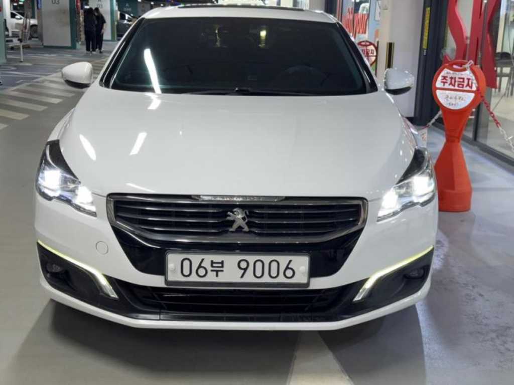 푸조 508 1.6 BLUEHDI 알뤼르 사진