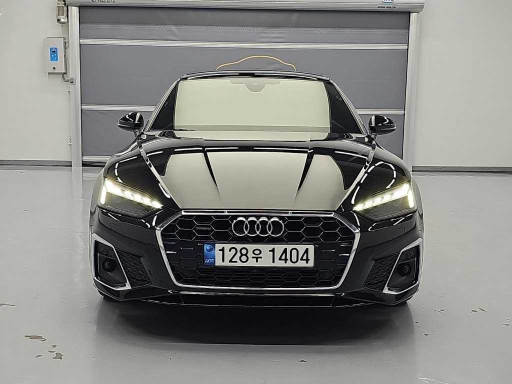 아우디 A5 40 TFSI 콰트로 프리미엄 스포트백 사진 2/20