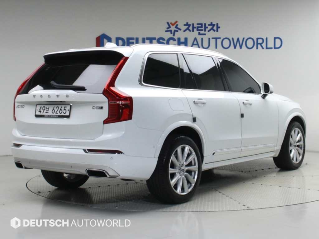 볼보 XC90 2.0 D5 AWD 인스크립션 사진 2/20