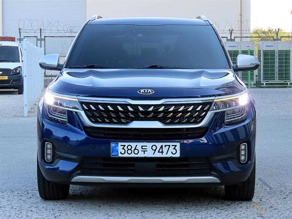기아 셀토스 가솔린 1.6 터보 4WD 시그니처 사진
