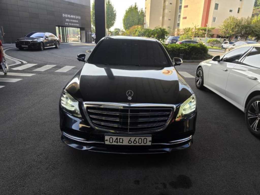 벤츠 S 클래스 S 560L 4MATIC 사진