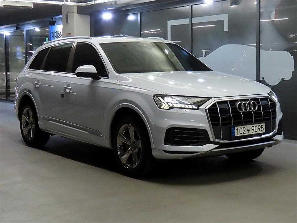 아우디 Q7 45 TDI 콰트로 사진