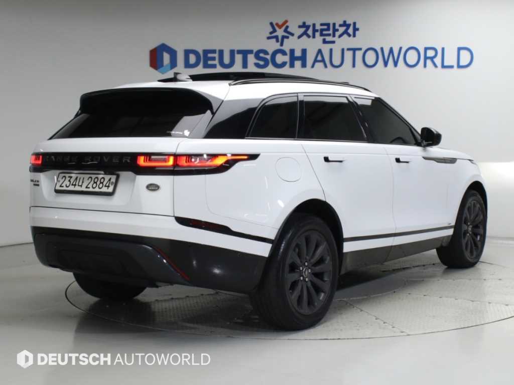 랜드로버 레인지로버 벨라 2.0 D240 R-다이나믹 SE 사진 2/20