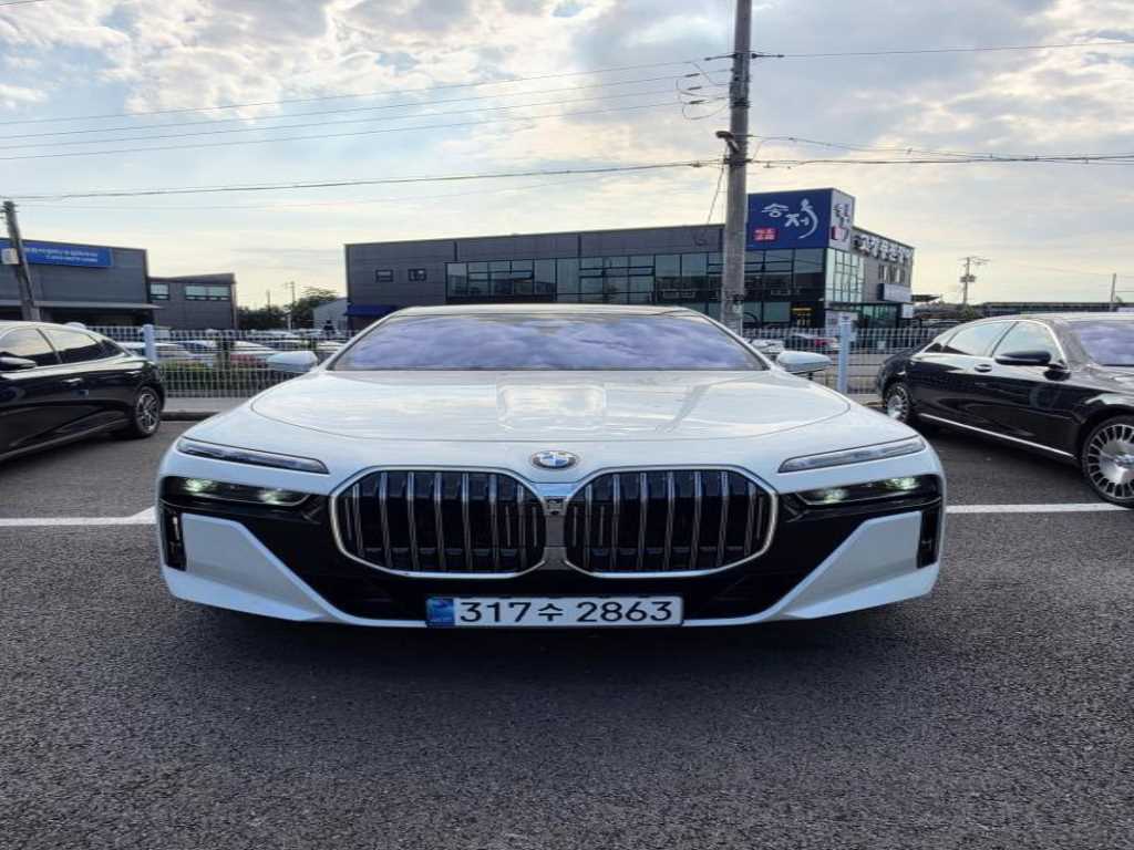 BMW 7시리즈 740i xDrive M 스포츠 리미티드 사진