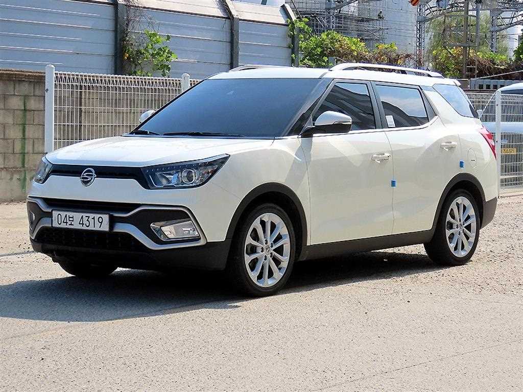 KGM 티볼리 2WD 가솔린 1.6 IX 사진 2/20