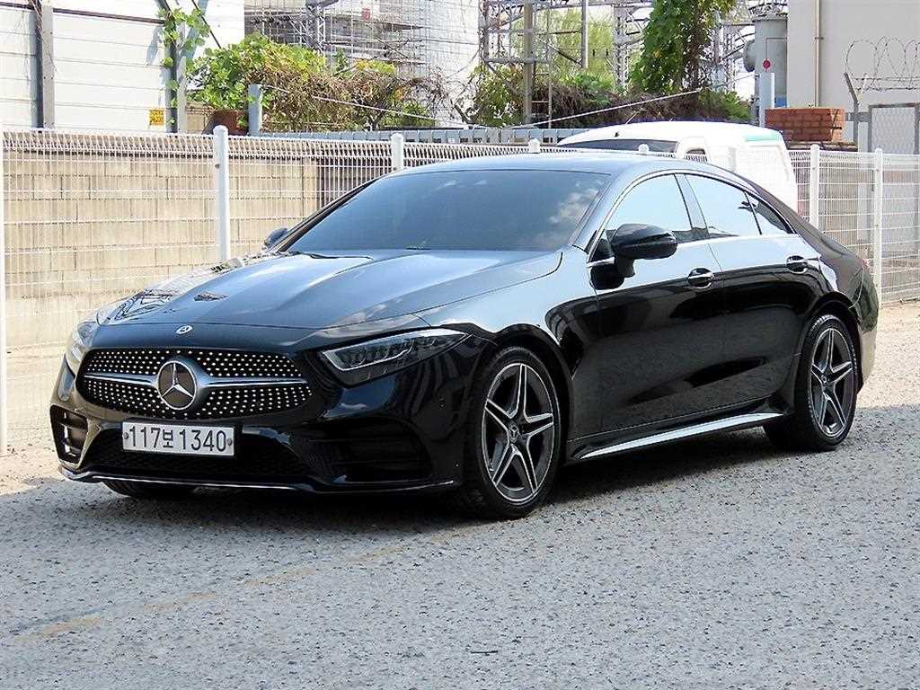 벤츠 CLS 클래스 CLS 300d AMG Line 사진 2/20